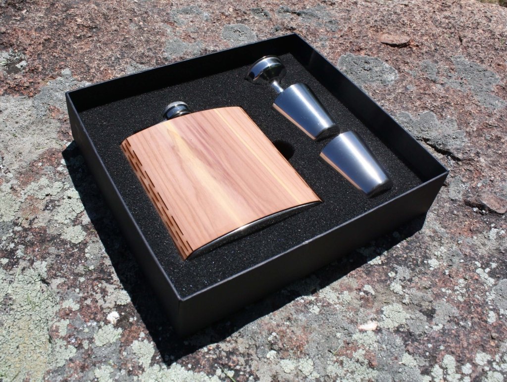 Real Wooden 6 oz. Hip Flask in Premium Gift Box with Shot Glasses & Funnel - Tipsy Cocktail Supply Co.